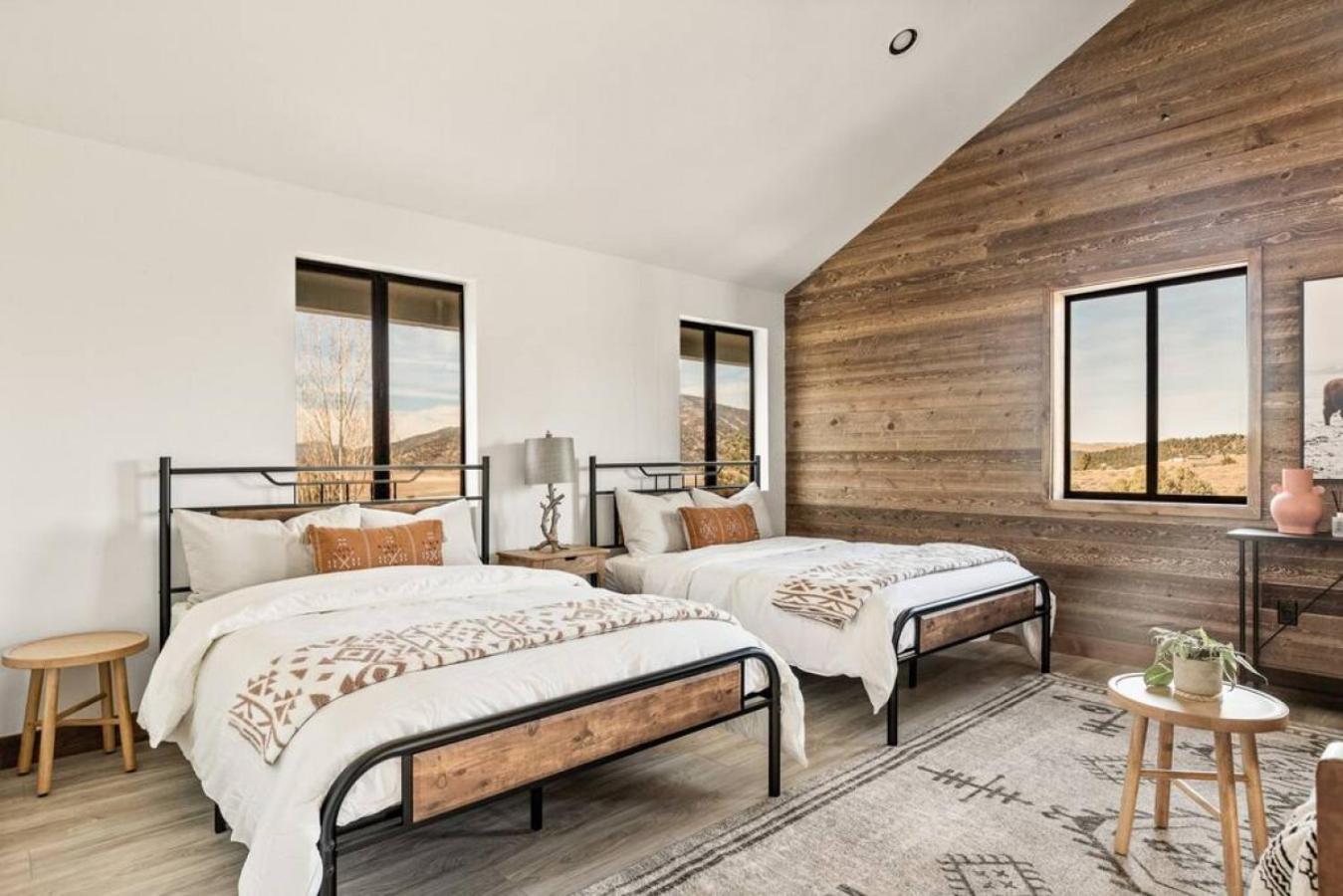 Steel Pine Lodge A Rustic Mountain Retreat Views Baldwin Lake Εξωτερικό φωτογραφία
